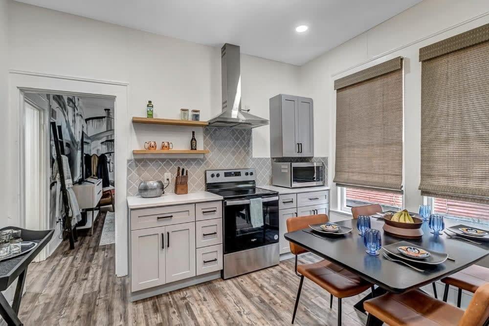 Contemporary Apartment - 5 Min To Tiaa Bank Field! Джексонвілл Екстер'єр фото